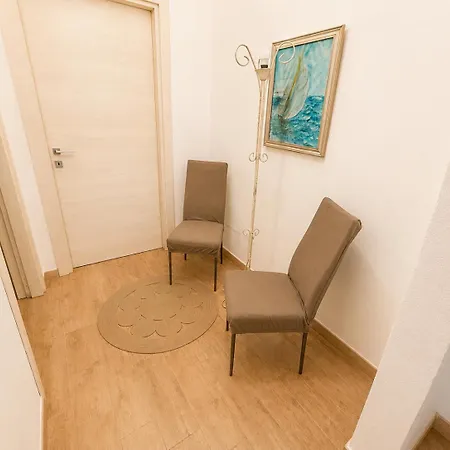 Elicriso 29 Private Courtyard Near Costa Smeralda Апартаменти *